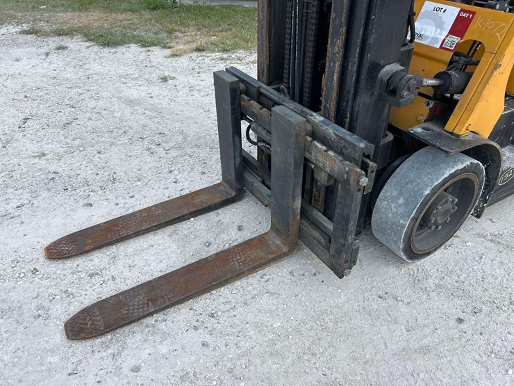 halla-lf30c-6,500lb-lp-forklift-image-12