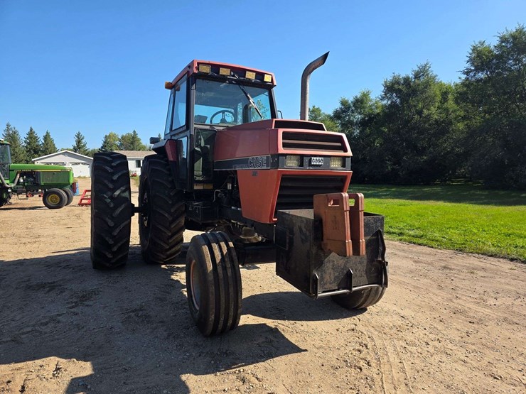 1984-case-ih-2394-image-7