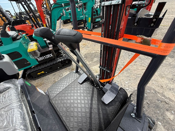 #220-•-#26484-•-unused-cfg-mx15rx-mini-excavator-image-37