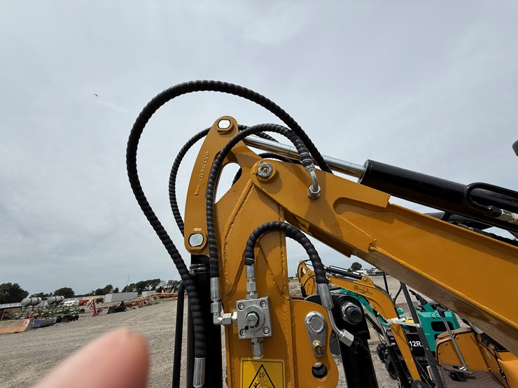 #220-•-#26489-•-unused-cfg-xz20r-mini-excavator-xz20r202507070018-image-13