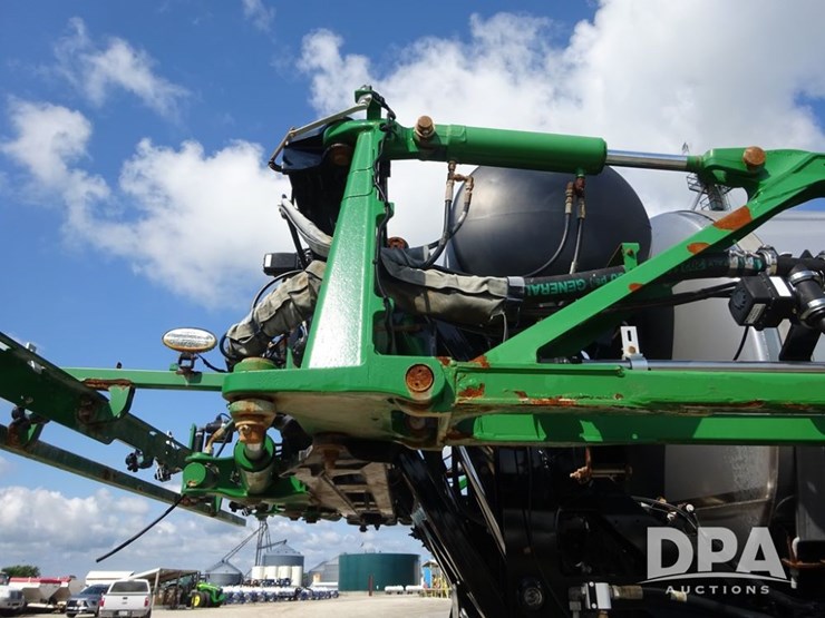 2019-john-deere-f4365-image-75