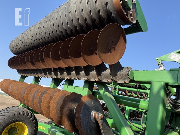 2021-john-deere-2680h-image-17