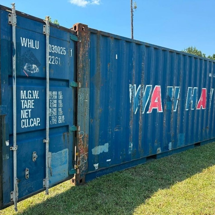 20' SHIPPING CONTAINER