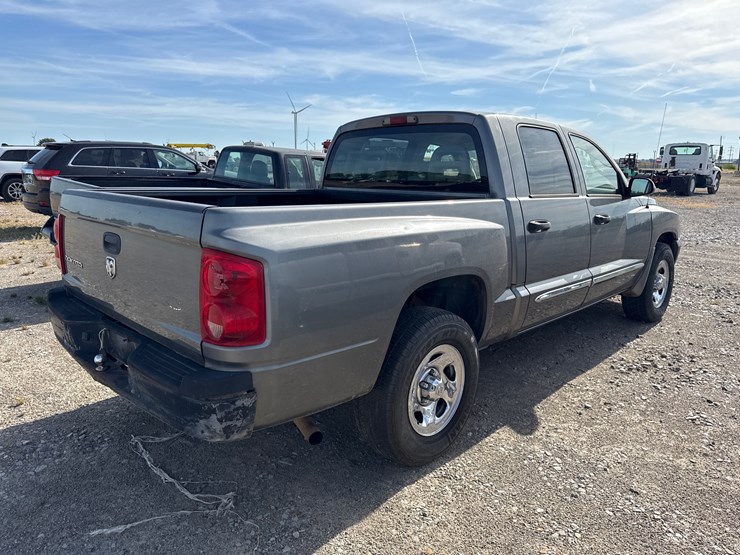 2005-dodge-dakota-image-6