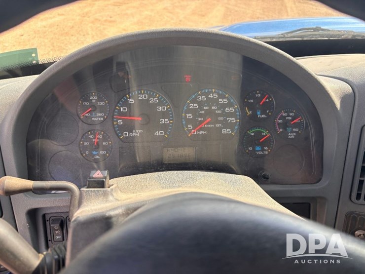 2006-international-durastar-4300-image-72