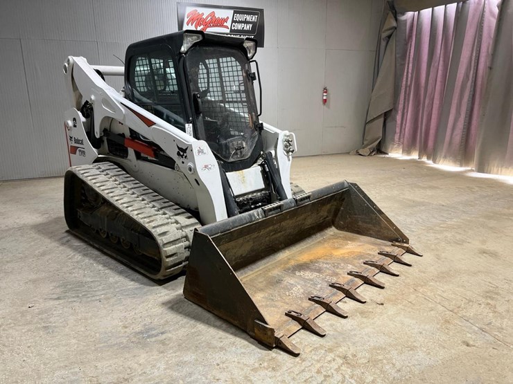 2021-bobcat-t740-image-7