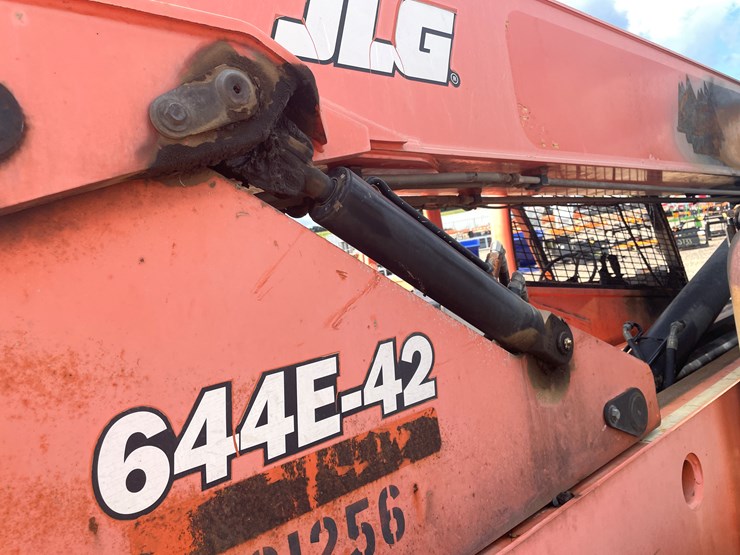 #2059-•-lull-telehandler-*non-runner*-*fire-damage*-image-52