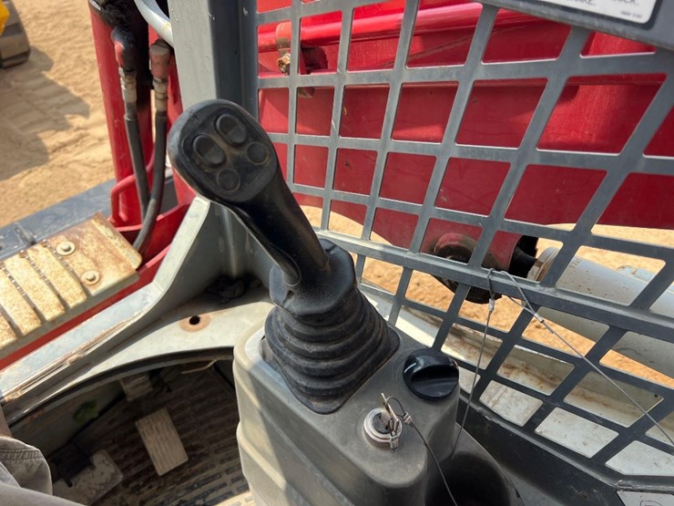 2019-takeuchi-tl6r-image-26