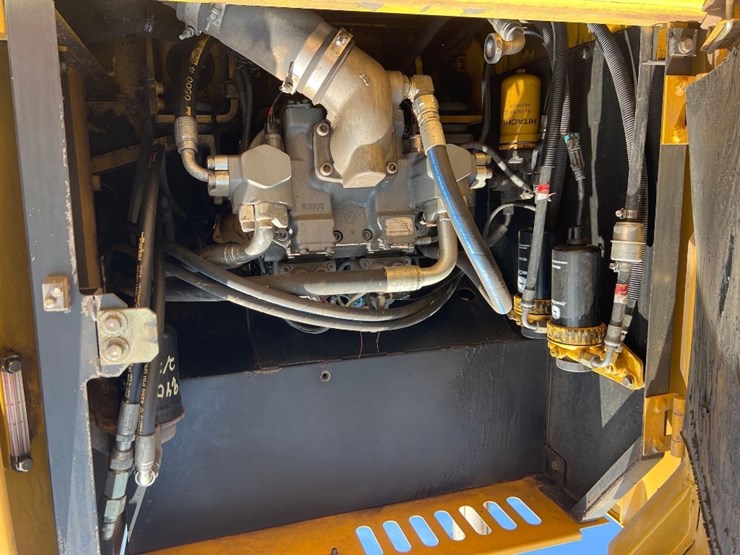 2008-deere-270d-lc-image-29