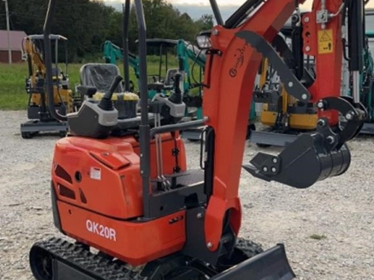2025-cfg-qk20r-mini-excavator-image-3