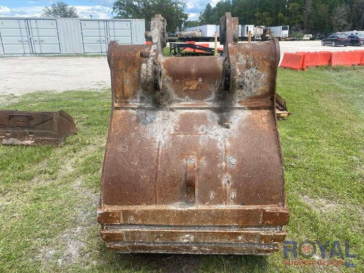 44in-tooth-excavator-bucket-image-10