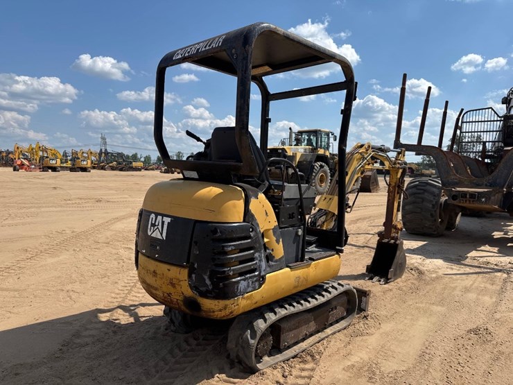 caterpillar-301.5-image-6