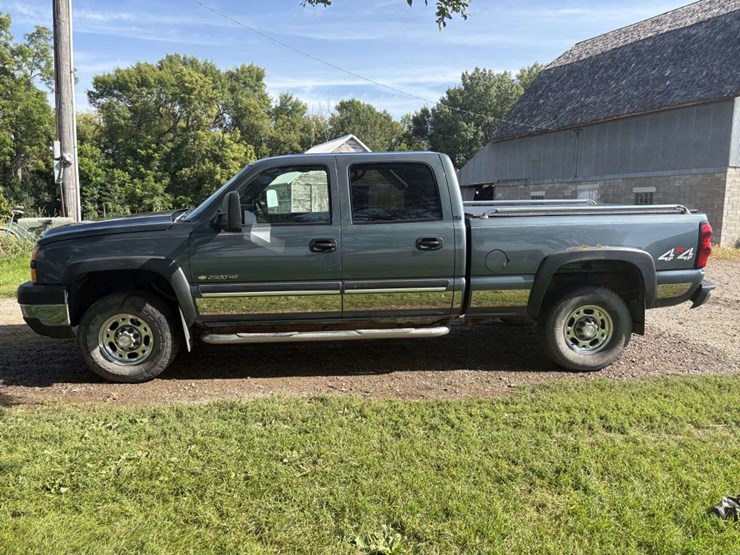 2007-chevy-silverado-k2500hd-lt-pickup,-4x4,-4-door,-vortec-6.0l,-auto-trans,-cloth,-power-driver-se-image-3