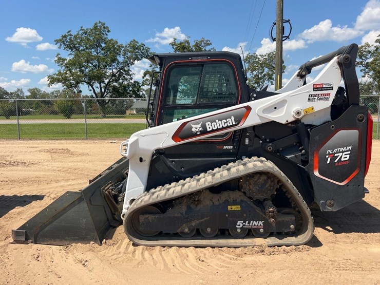 2022-bobcat-t76-image-1