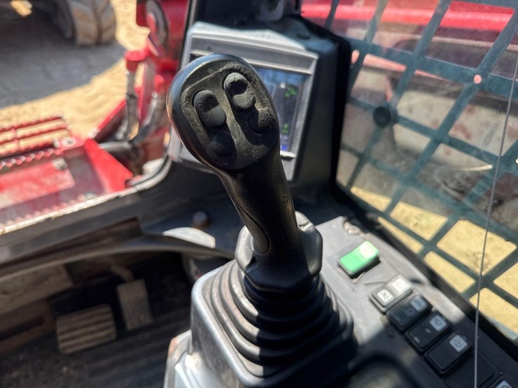 takeuchi-tl12v2-image-26