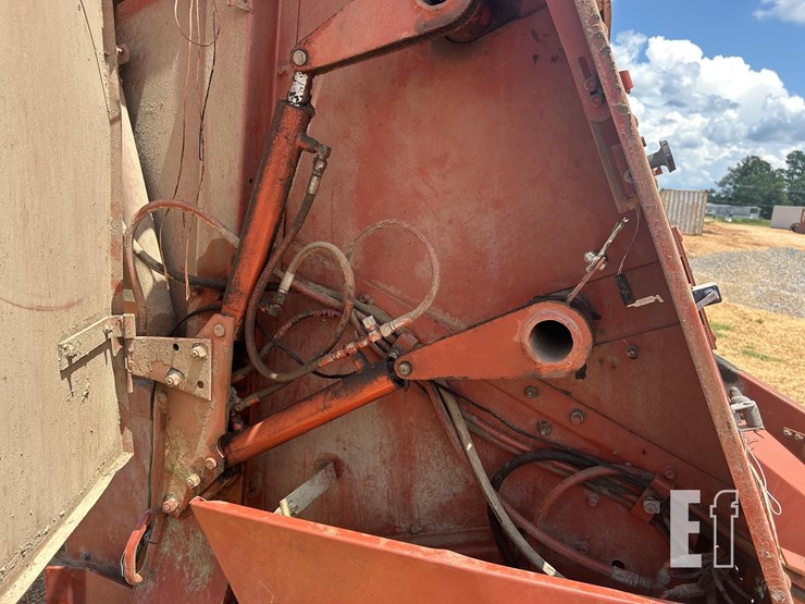 hesston-540-image-11