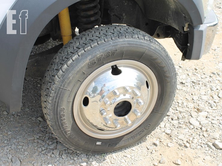 2007-ford-f550-image-3