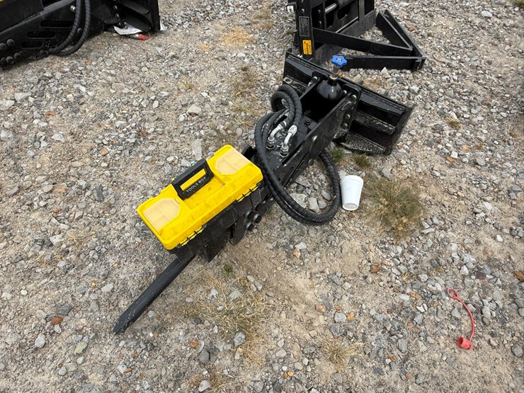#230-•-#27017-•-unused-giyi-gy-p45-mini-skid-steer-breaker-psc452507147-image-2