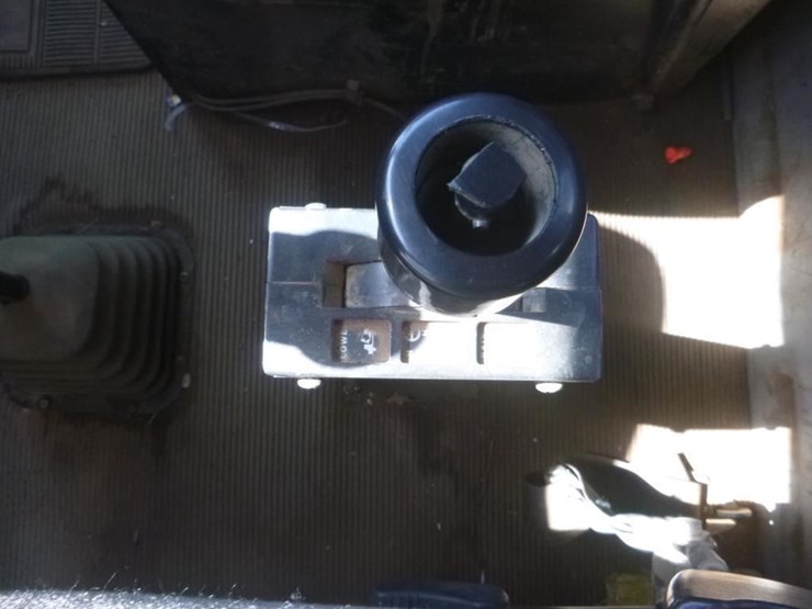 2009-kenworth-t370-image-6