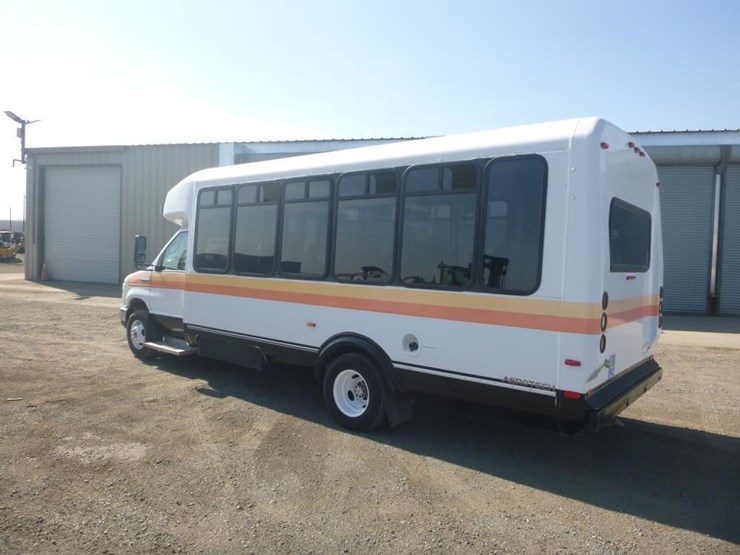 2008-ford-e450-image-4