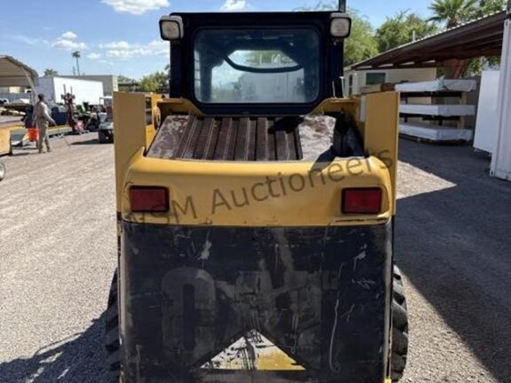 caterpillar-216-image-6