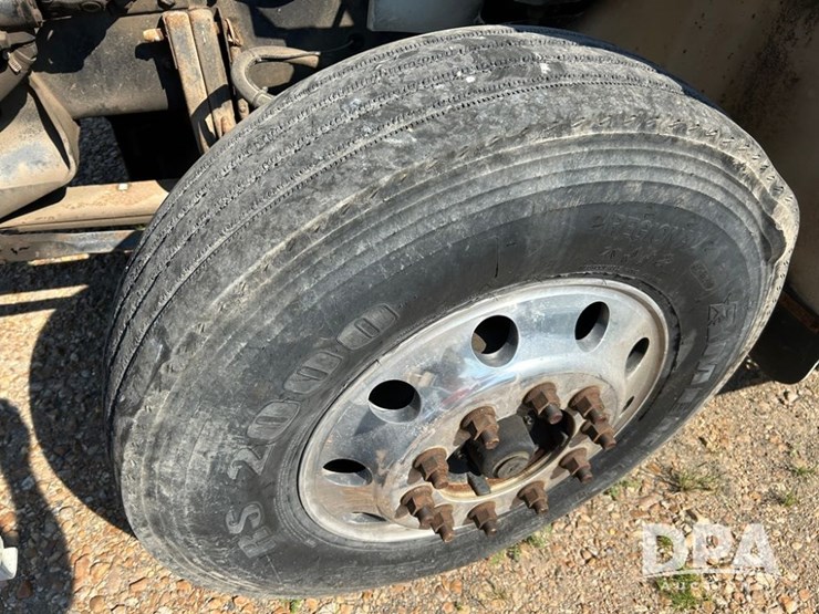 2006-ihc-9200i-van-truck-(cp0653,-unit-37745)-image-7