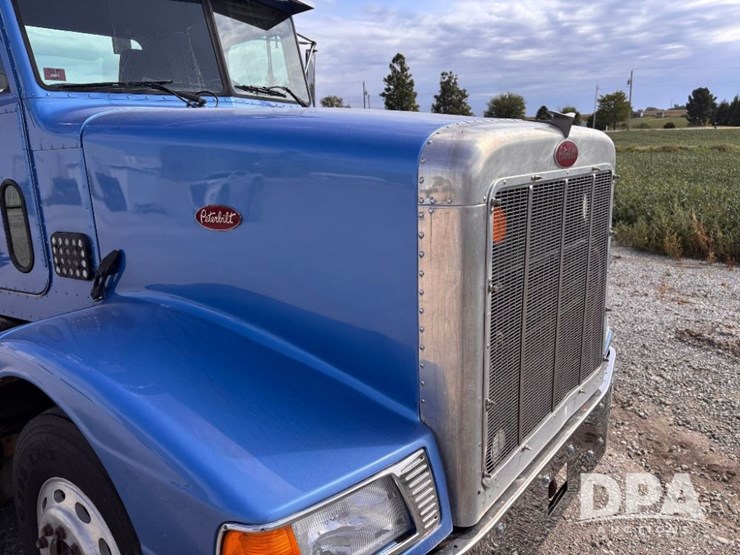 1988-peterbilt-377-image-51