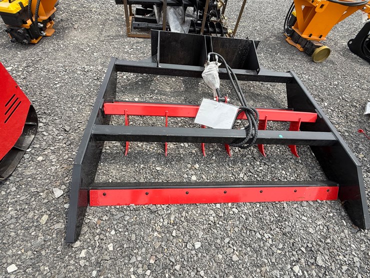 #2000-•-#26332-•-unused-giyi-70"-skid-steer-flat-ripper-pdstq250791-image-5