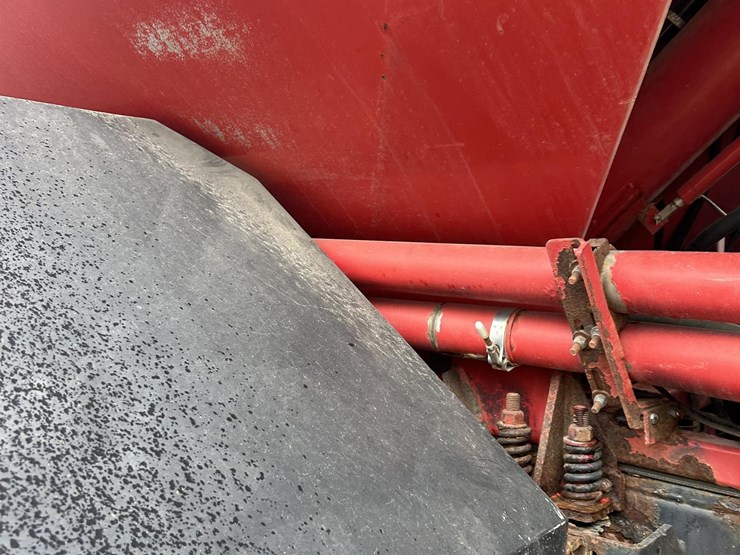 2010-case-ih-titan-3520-image-17