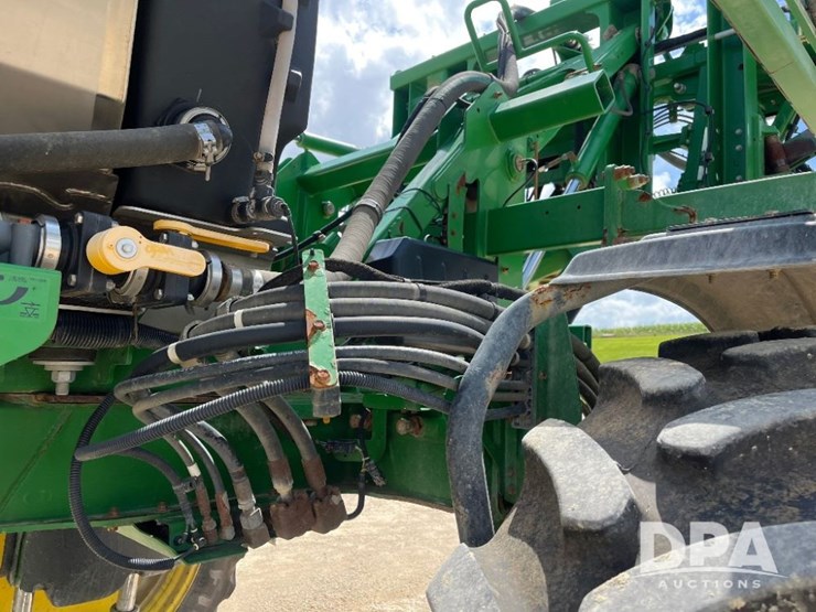 2014-john-deere-r4038-image-54
