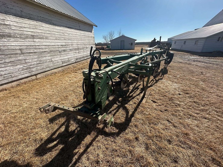 john-deere-model-1350f1450-plow,-5-bottom,-2pt-hookup-image-8