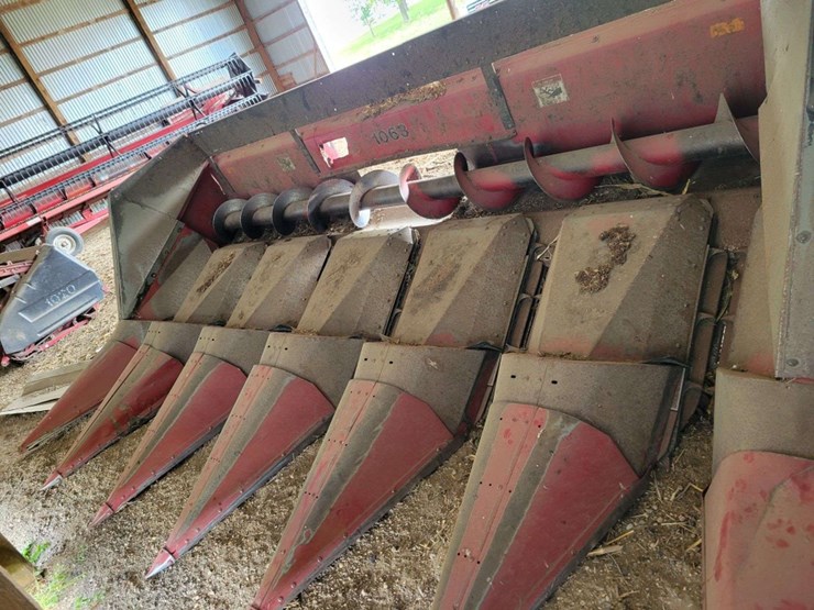 case-ih-1063-image-2