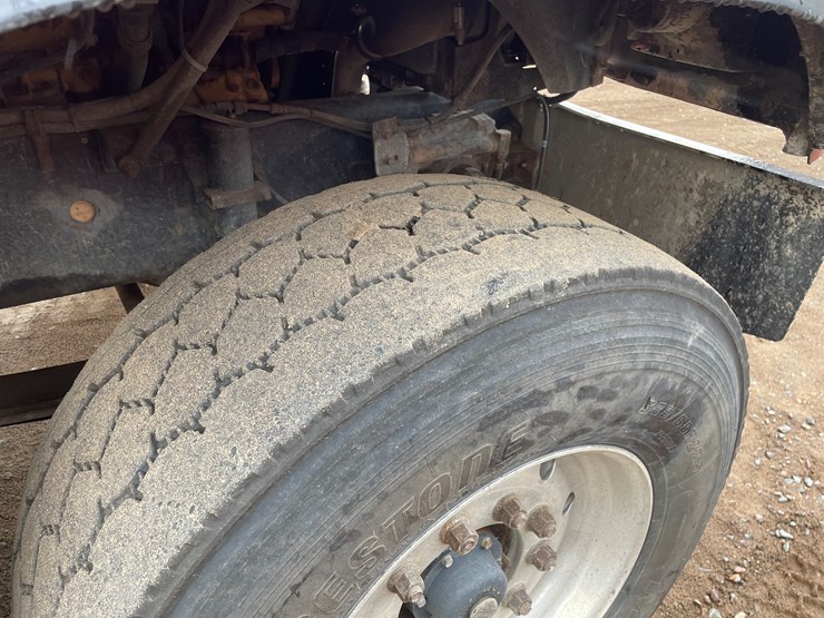 #2149-•-2002-international-5500i-dump-truck-(has-mn-title)-image-23