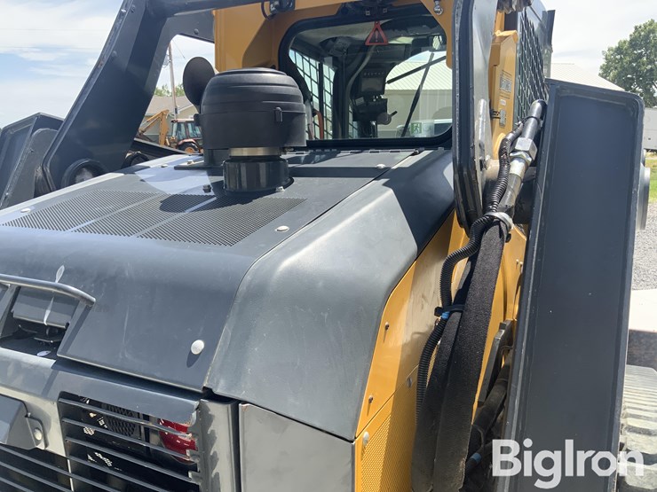 2017-deere-333g-image-15