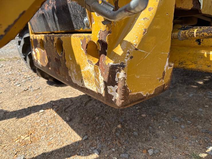 #160-•-#27079-•-caterpillar-f20f-2-4x4-backhoe-loader-image-34