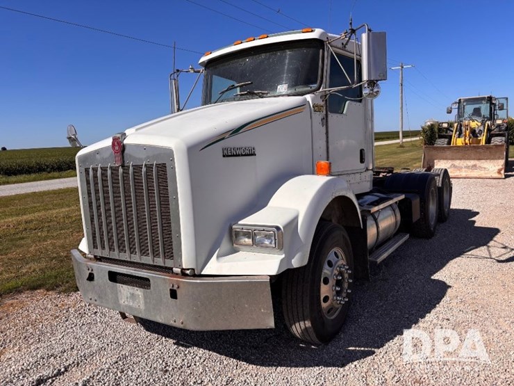 2005-kenworth-t800-image-15