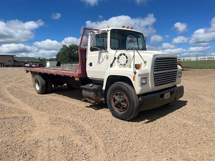 #2118-•-1997-ford-flatbed-truck-(has-mn-title)-image-7
