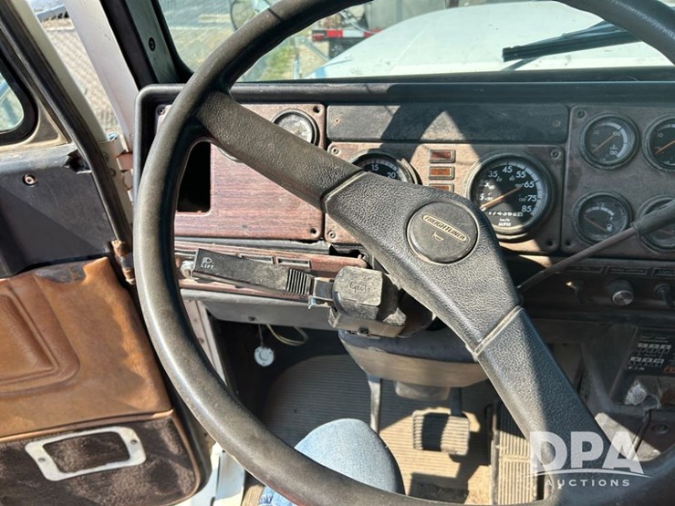 1998-freightliner-dry-tender-truck-(cp0654,-unit-28644)-image-36
