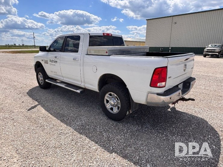 2016-dodge-ram-2500-image-10