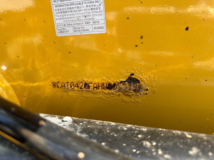 #160-•-#27079-•-caterpillar-f20f-2-4x4-backhoe-loader-image-24