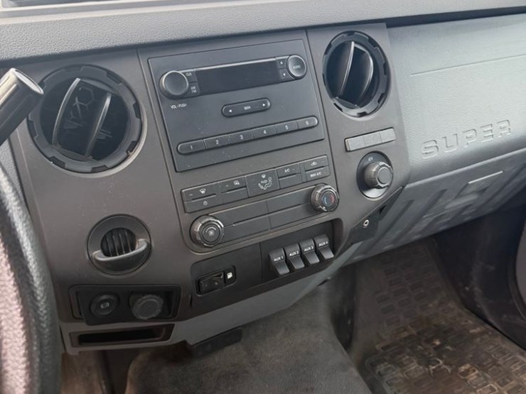 2018-ford-f650-image-8