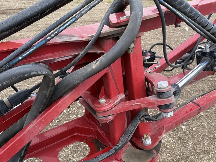 2020-case-ih-patriot-4440-image-23