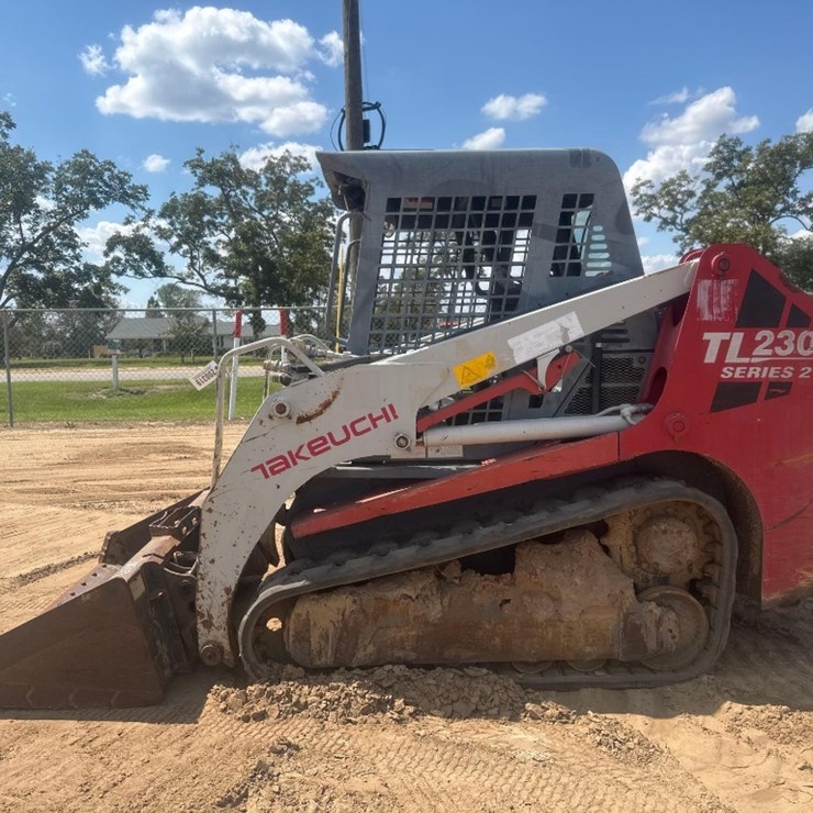 TAKEUCHI TL230