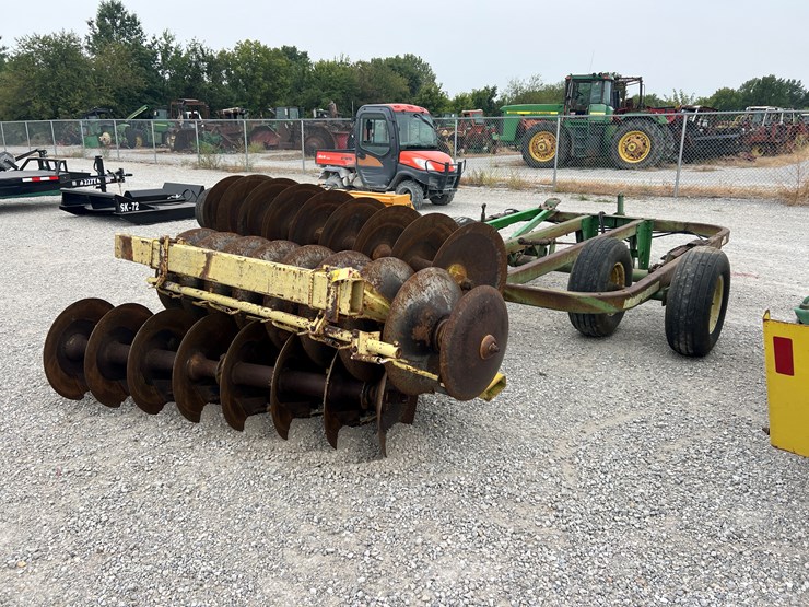 john-deere-310-image-7