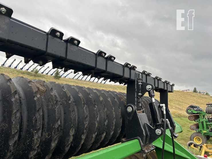 2021-john-deere-2680h-image-34
