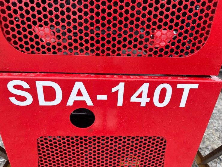 #220-•-#26503-•-unused-agt-sda-140t-crawler-loader-image-5