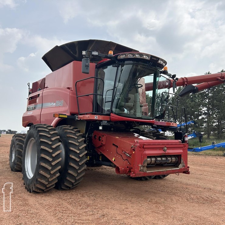 2015 CASE IH 8240
