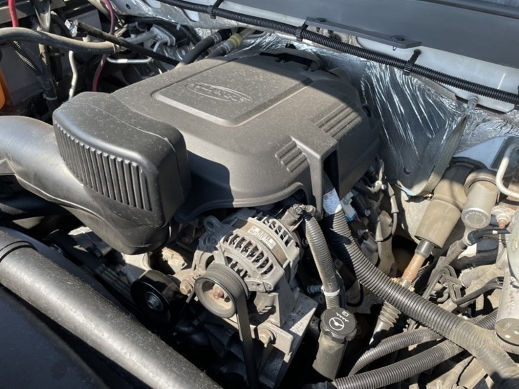 2015-chevrolet-silverado-image-11