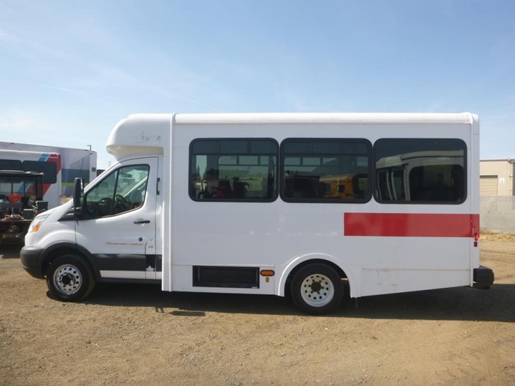 2018-ford-e350-image-5