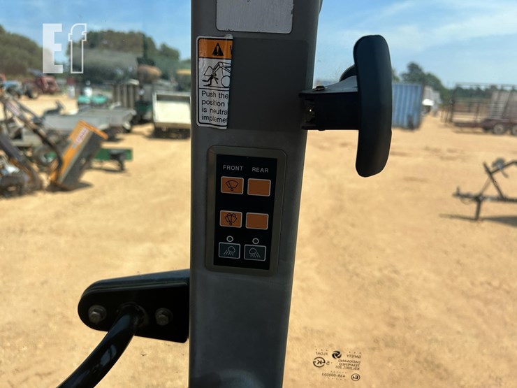 mahindra-2565-image-17